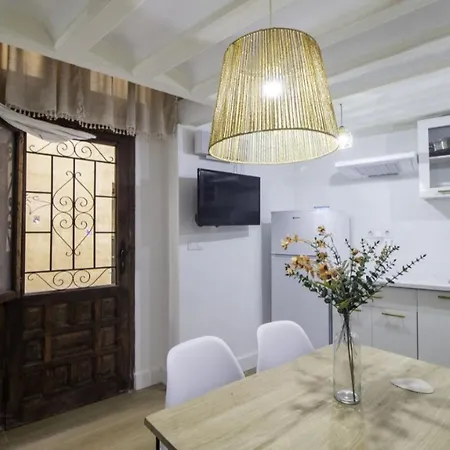 Lightbooking La Merced * Καντίζ